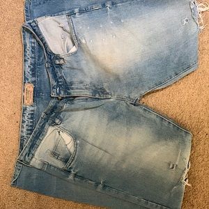 Lightwash Distressed Zara Boyfriend Jeans